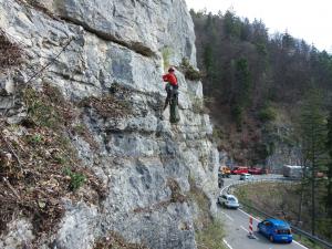 Alpinism utilitar brasov/ degajare zona cu risc
